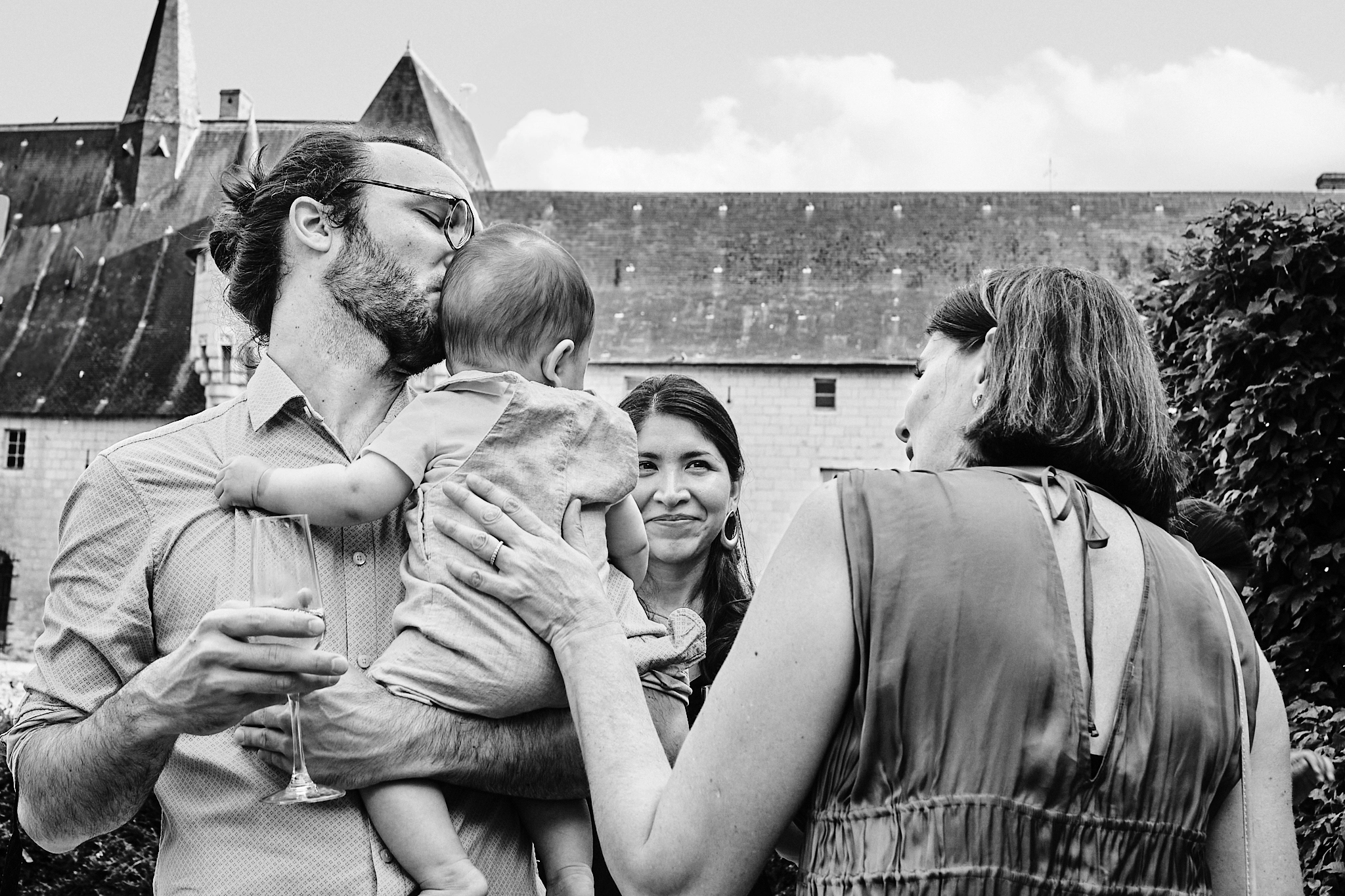 photo de reception de mariage au chateau du plessis bourré par nathalie marteau photographe mariage angers nantes rennes